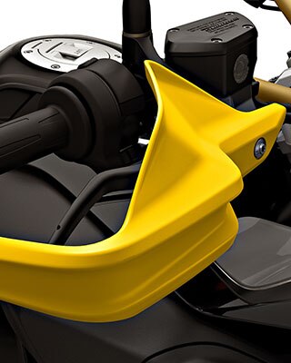 We see the 40 Years GS edition with a yellow hand protector.