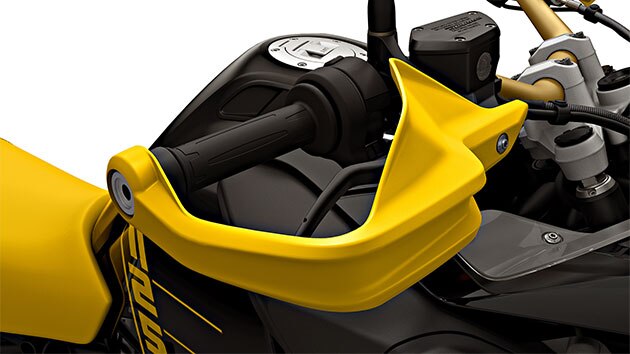 We see the 40 Years GS edition with a yellow hand protector.