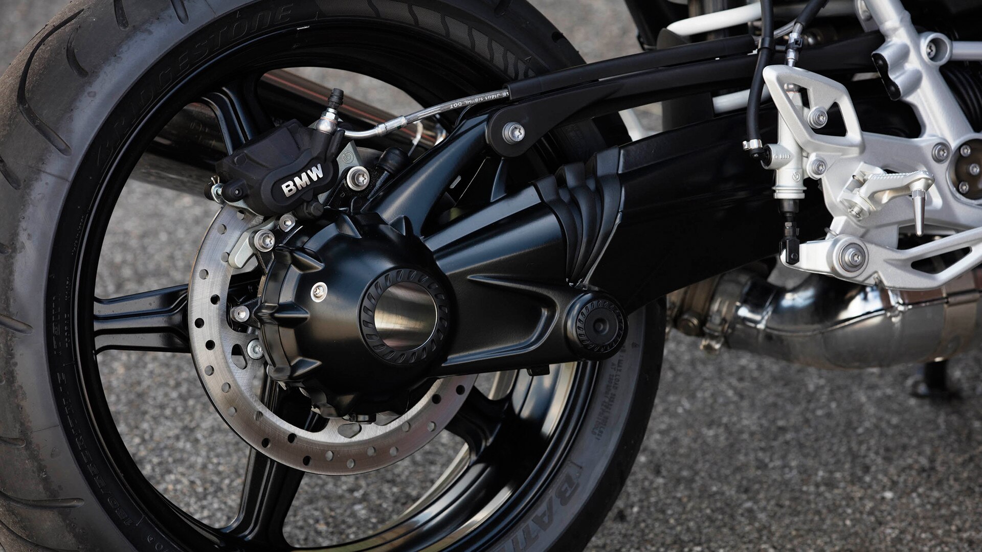 R nineT Racer spoke cast wheels