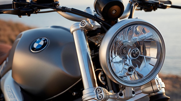 R nineT Scrambler round headlights