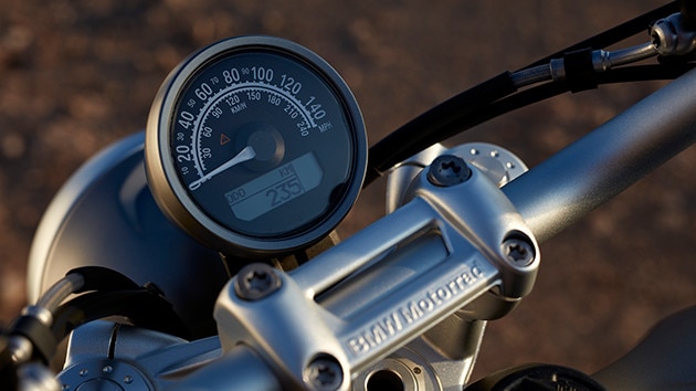 R nineT Scrambler speedometer