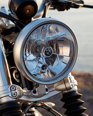 R nineT Scrambler round headlights
