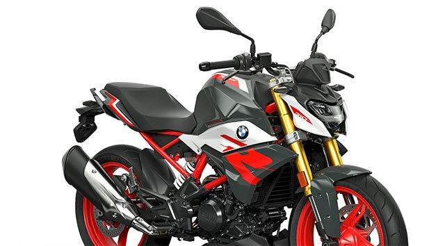 We see the ergonomic seat of the G 310 R.