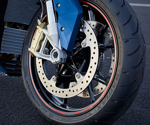 S 1000 R high-performance brakes