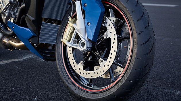 S 1000 R high-performance brakes