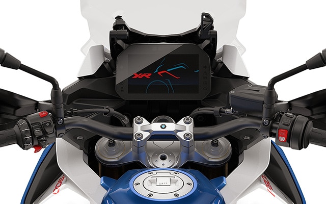 The adjustable upside-down suspension fork of the F 900 XR from BMW Motorrad